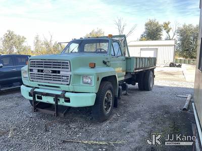 1991 Ford F700 Dump Flatbed Truck
