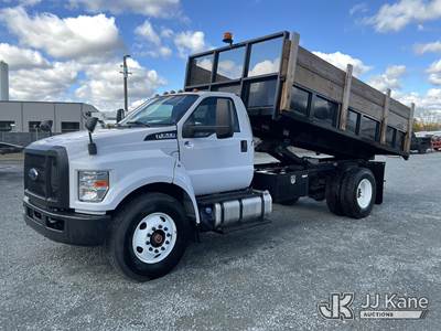 2022 Ford F750 Flatbed/Dump Truck