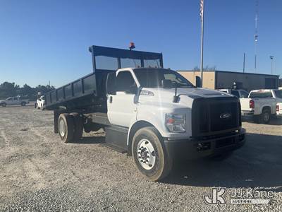 2022 Ford F750 Flatbed/Dump Truck