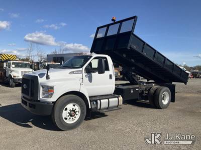 2022 Ford F750 Flatbed/Dump Truck