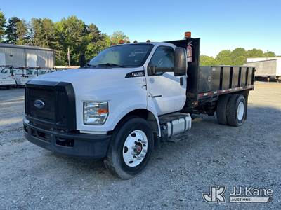 2018 Ford F-750 Flatbed/Dump Truck