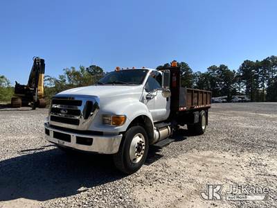 2011 Ford F750 Flatbed/Dump Truck