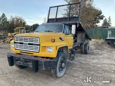 1990 Ford F800 Dump Flatbed Truck