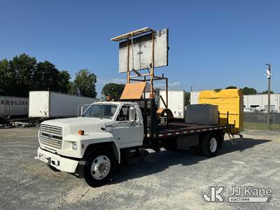 1994 Ford F800F Attenuator/Dump Truck