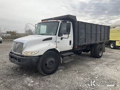 2006 International 4300 Flatbed/Dump Truck