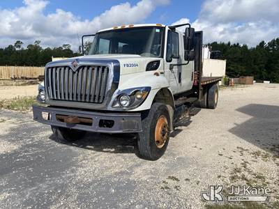 2009 International 7400 Crew-Cab Flatbed/Dump Truck