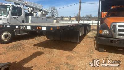 2015 DOEPKER High Flatbed Trailer