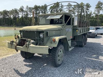 1972 AM General M36A2 2.5 Ton 6x6 T/A Military Flatbed Truck