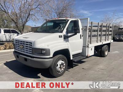 2009 Chevrolet C4C042 Stake Truck