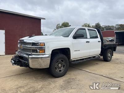 2019 Chevrolet Silverado 2500HD 4x4 Crew-Cab Flatbed Truck