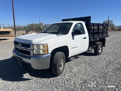 2008 Chevrolet Silverado 2500HD Flatbed Truck