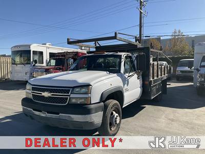 2005 Chevrolet Silverado 3500 Flatbed/Service Truck