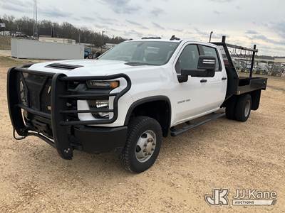 2020 Chevrolet Silverado 3500HD Crew-Cab Flatbed Truck