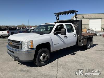 2013 Chevrolet Silverado 3500HD Crew-Cab Flatbed Truck