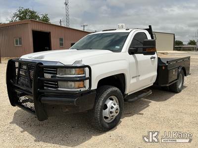 2015 Chevrolet Silverado 3500HD Flatbed Truck