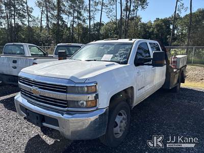 2016 Chevrolet Silverado 3500HD 4x4 Crew-Cab Flatbed Truck