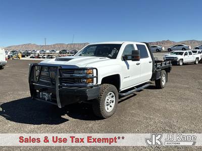 2018 Chevrolet Silverado 3500HD 4x4 Crew-Cab Flatbed Truck