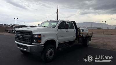 2021 Chevrolet Silverado 5500HD Crew-Cab Flatbed Truck