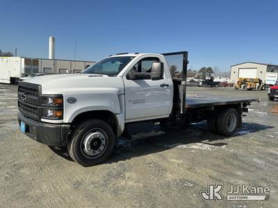 2022 Chevrolet Silverado 6500 HD Flatbed Truck