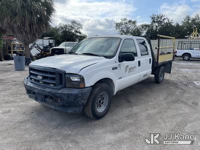 2002 Ford F-250 SD Crew-Cab Flatbed Truck