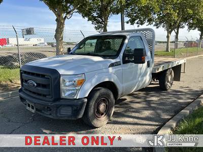 2013 Ford F-250 SD Flatbed Truck