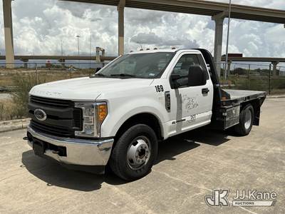 Ford F-350 Flatbed Truck