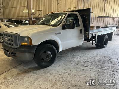 Ford F-350 Flatbed Truck