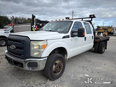 2012 Ford F350 4x4 Crew-Cab Flatbed Truck