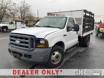 2006 Ford F-350 SD Stake Truck