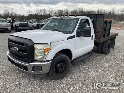 2016 Ford F-350 SD Flatbed Truck