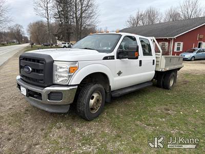 2015 Ford F-350 SD Crew-Cab Flatbed/Service Truck