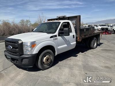 2011 Ford F350 Flatbed Truck
