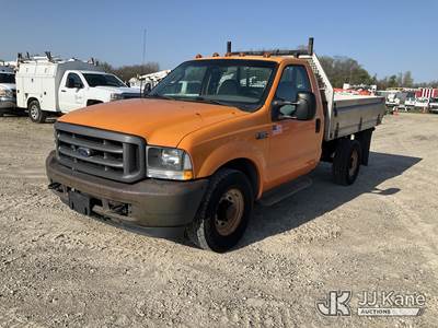 2003 Ford F-350 SD Flatbed Truck