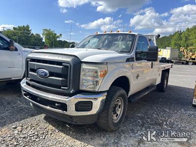 2012 Ford F350 4x4 Extended-Cab Flatbed Truck
