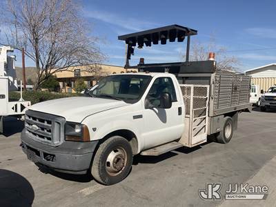 2006 Ford F-350 SD Stake Truck