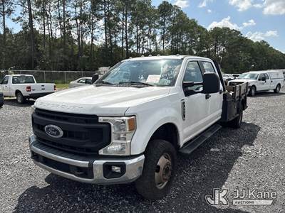 2021 Ford F-350 SD Crew-Cab Flatbed Truck