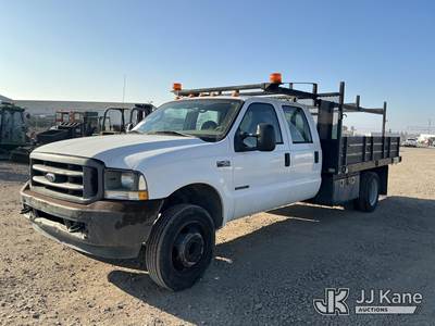 2003 Ford F-450 SD Crew Cab 2WD DRW Crew-Cab Flatbed Truck