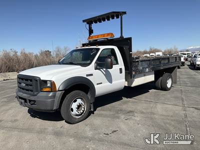 2007 Ford F450 Flatbed Truck