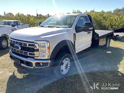 2023 Ford F-450 SD 4x4 Flatbed Truck