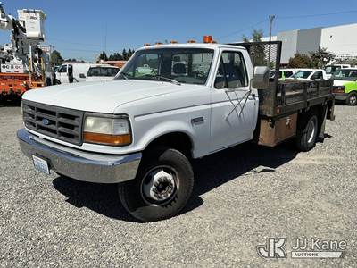 1993 Ford F-450 SD Flatbed Truck