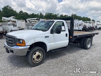 2000 Ford F-450 SD Flatbed Truck