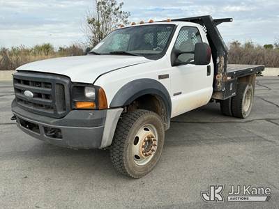 2007 Ford F450 4x4 Flatbed Truck