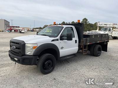2015 Ford F450 Flatbed Truck