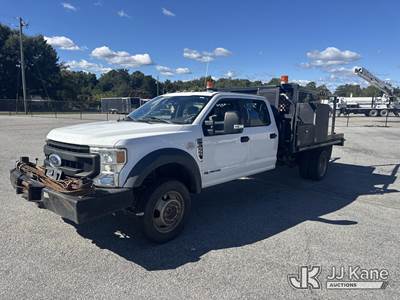Ford F-550 Flatbed Truck