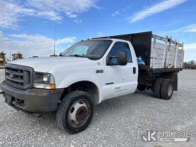 2002 Ford F-550 Regular Cab 2WD DRW Flatbed Truck