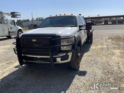 2012 Ford F-550 Crew Cab DRW 4WD Flatbed Truck