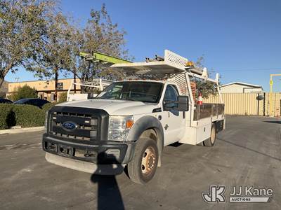 2011 Ford F-550 Regular Cab DRW 2WD Flatbed/Service Truck