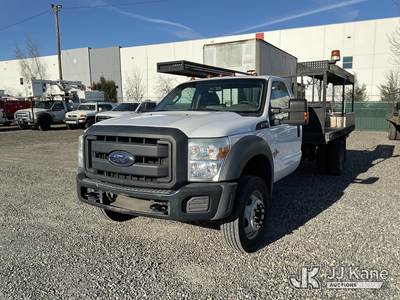 2014 Ford F-550 Flatbed Truck