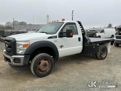 2015 Ford F550 4x4 Flatbed Truck
