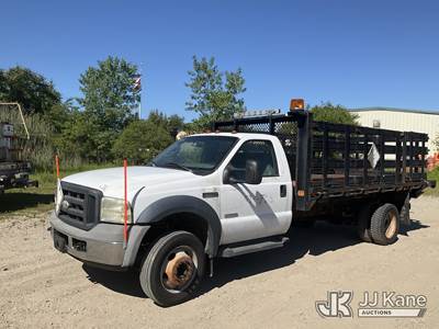 2006 Ford F550 2WD Flatbed Truck